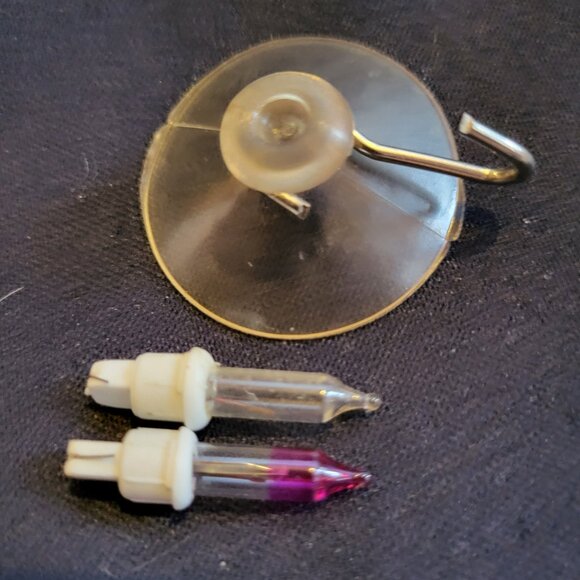 Vintage Christmas lights - Angel Sculpture Silhouette - Retro Christmas Decor - Picture 7 of 7